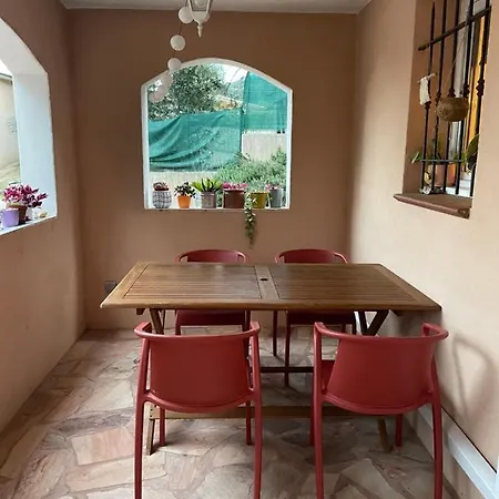 Meuble Vecchio * Porto-Vecchio (Corsica)