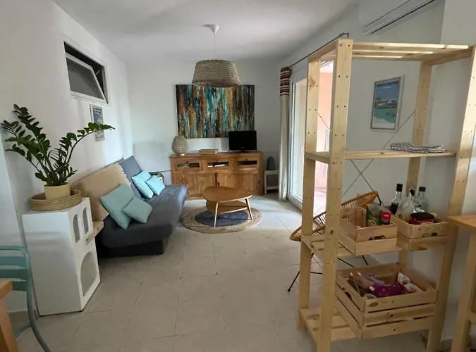 Meuble Vecchio * Porto-Vecchio (Corsica)